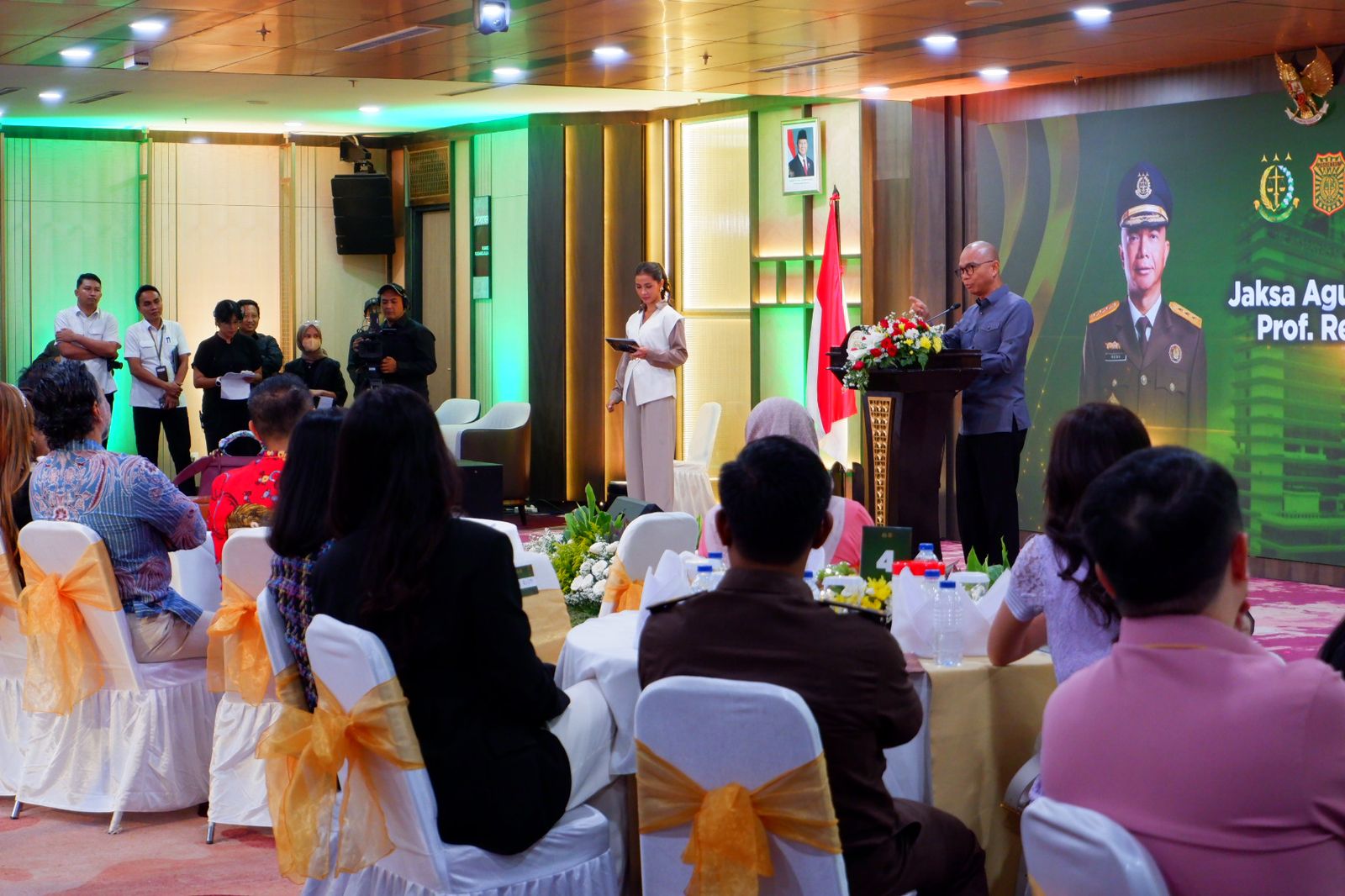 IMG-1731402443