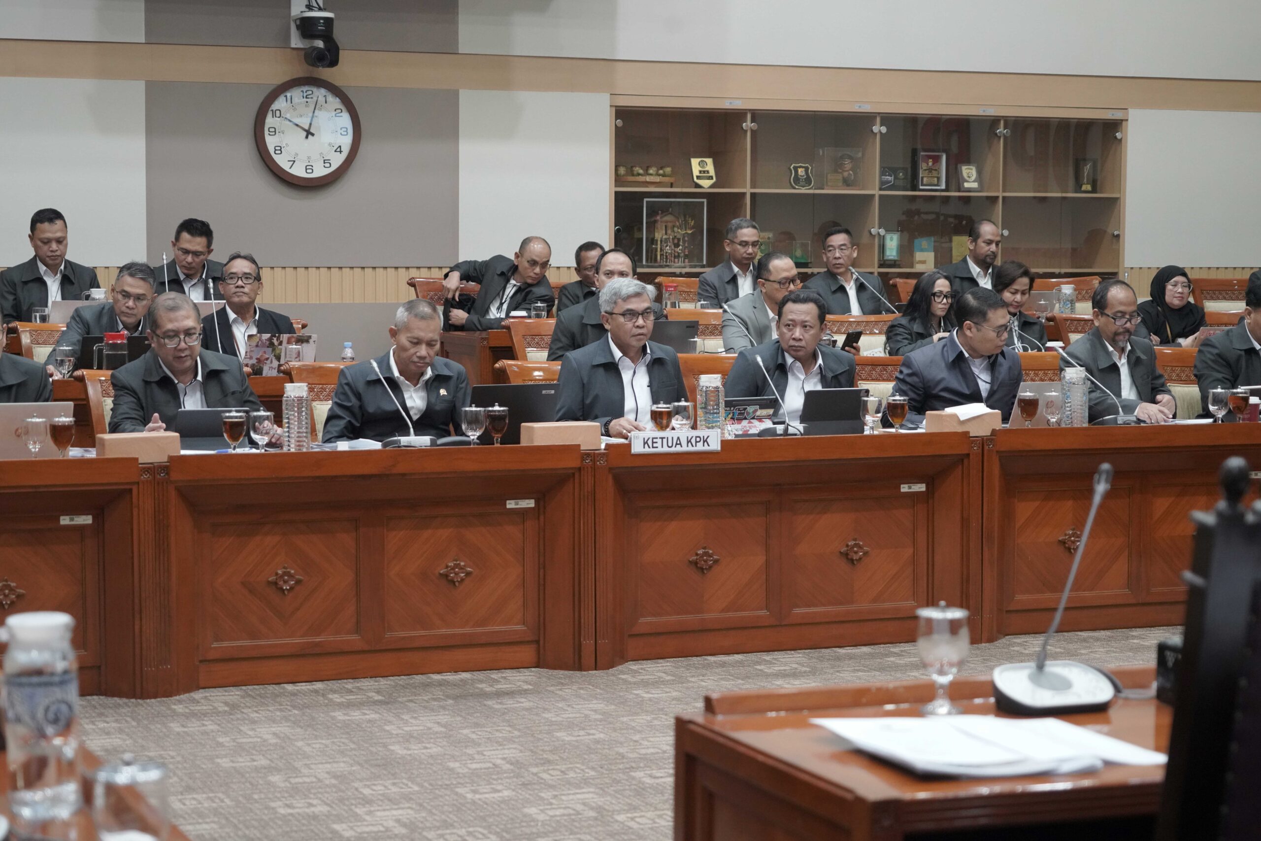 Rekor-Baru-KPK-2025---Pulihkan-Aset-Negara-Rp1,5-Triliun-Hingga-Implementasi-KUHP-KUHAP