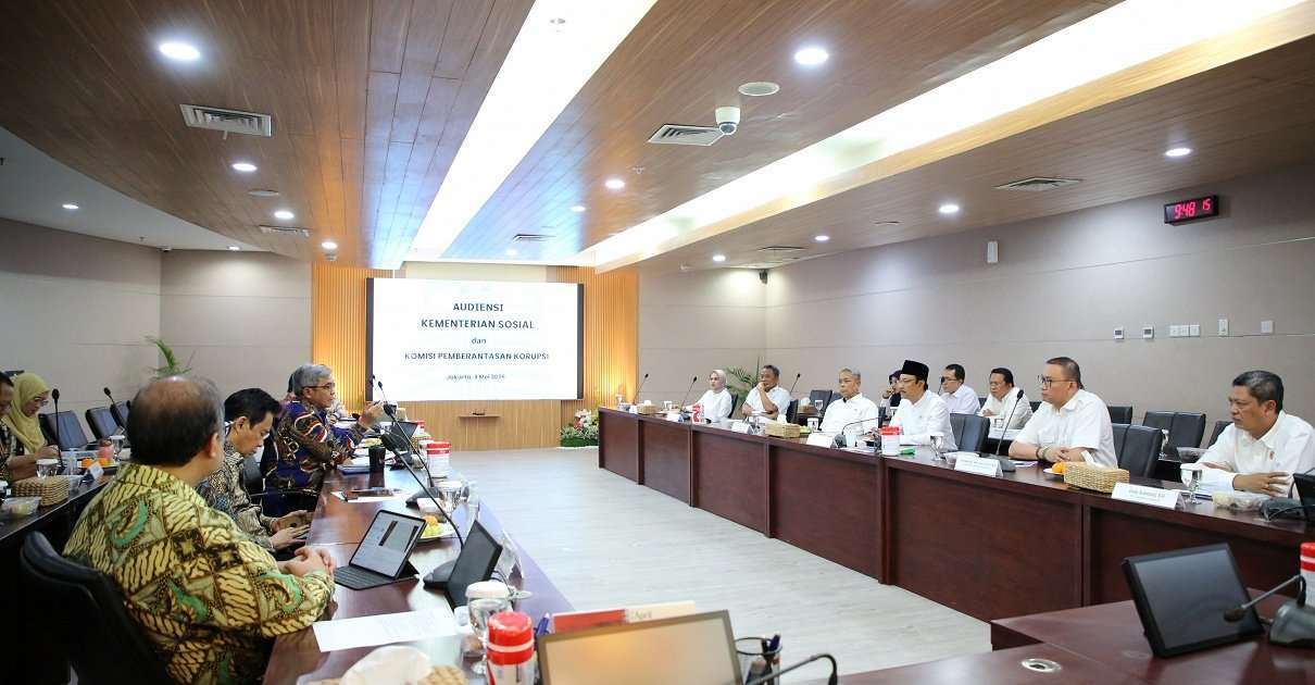 KPK-dan-Kemensos-Perkuat-Pengawasan-Sekolah-Rakyat,-Fokus-Cegah-Penyimpangan-Anggaran-image_large