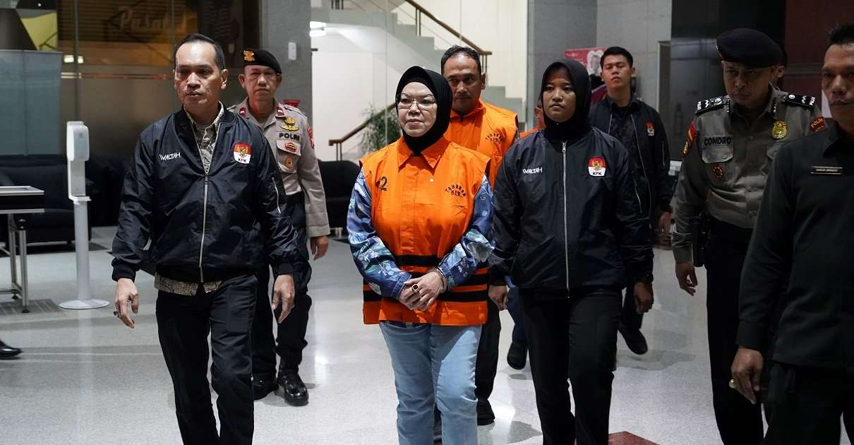 KPK-Tangkap-Tangan-Tersangka-Dugaan-Pemerasan-di-Pemkab-Sukoharjo-image_large