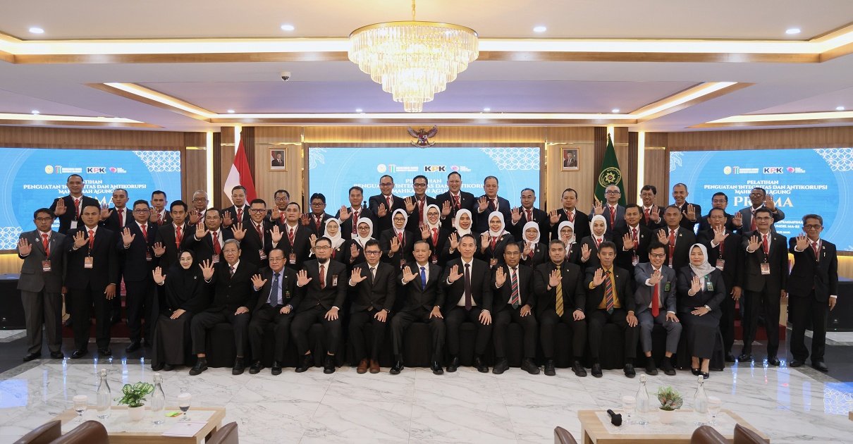 Perkokoh-Benteng-Keadilan,-KPK-dan-MA-Perkuat-Integritas-Aparatur-Peradilan-image_large